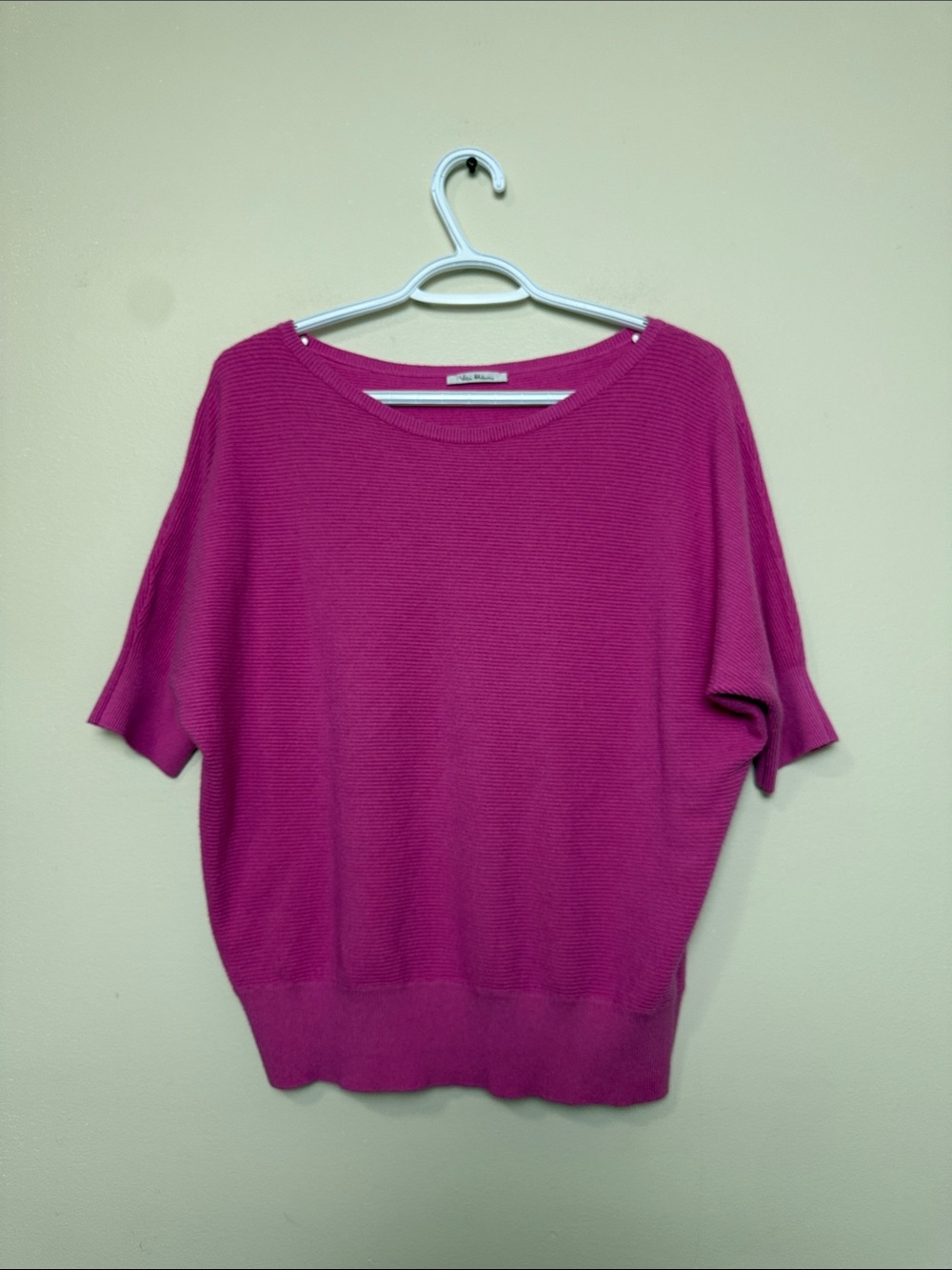 Vila Milano Women's Raspberry Short Sleeve batwing Knit sweater size L